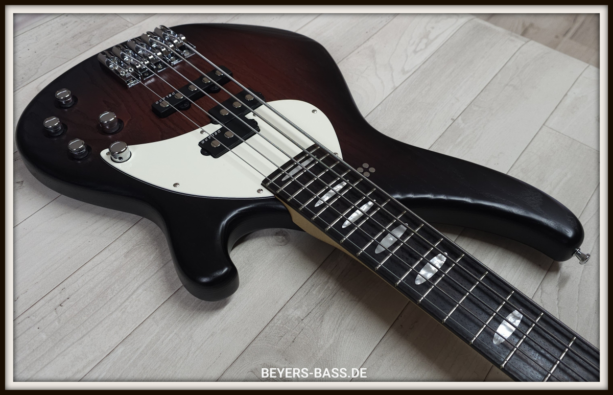 Sandberg Custom 5 Yolanda Charles, Open Pore Brownburst, Signature